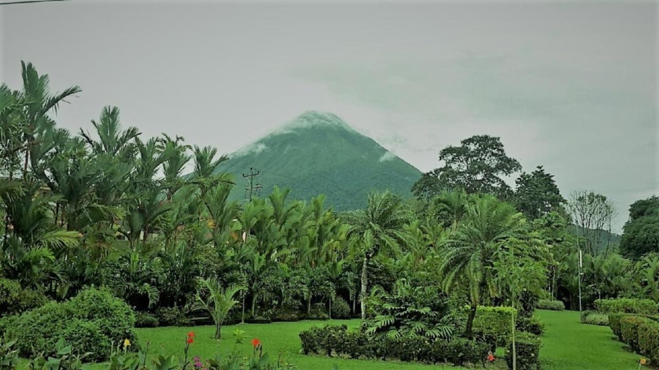 Hotel Villas Vilma La Fortuna Exteriör bild